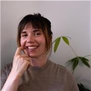 Deutsch-Muttersprachlerin mit Erfahrung bietet kreativen Online-Unterricht für Kinder der 1.–6. Klasse.